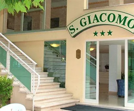 Отель Michelangelo