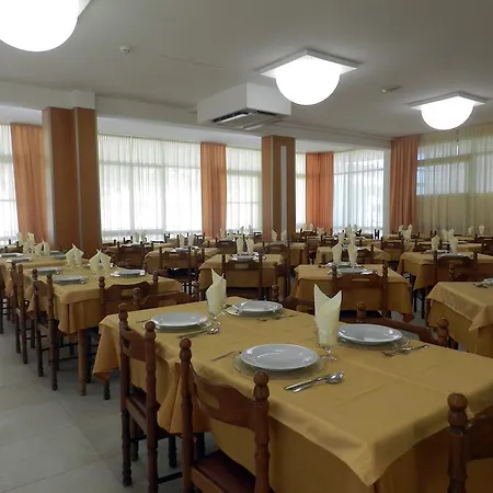 Отель Michelangelo 3*