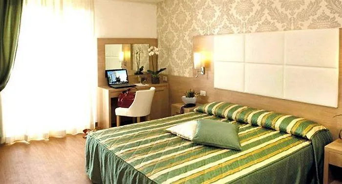 Hotel Michelangelo 3*